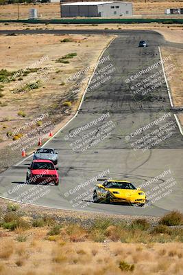 media/Oct-18-2025-Extreme Speed (Sat) [[d6d7e1fef1]]/Group 3 Purple/Session 3 (Turn 1)/